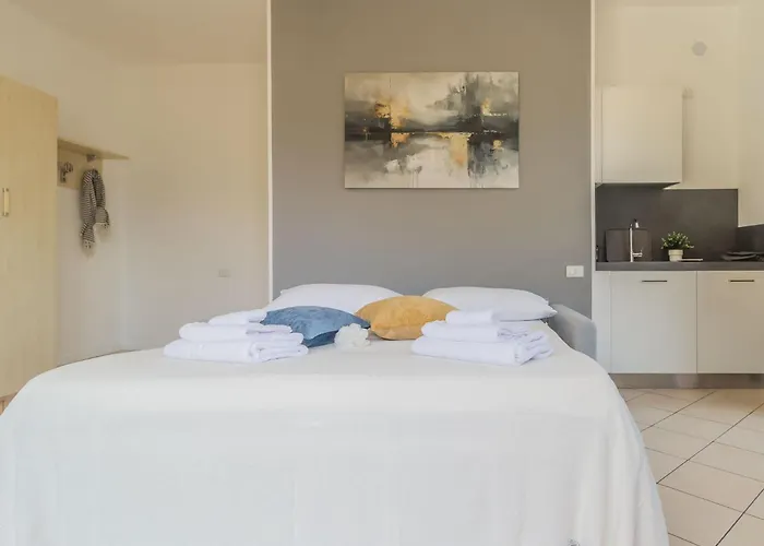 شقة Brezza Del Lario Monolocale Con Giardino 03-04-07-08 *