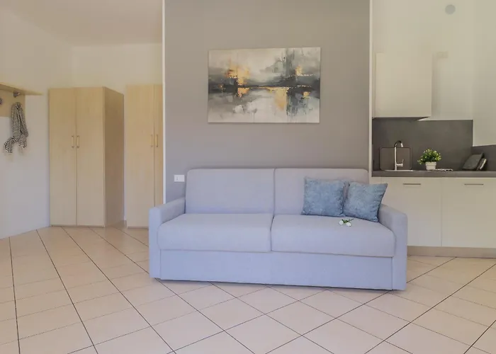 Brezza Del Lario Monolocale Con Giardino 03-04-07-08 شقة ديرفيو