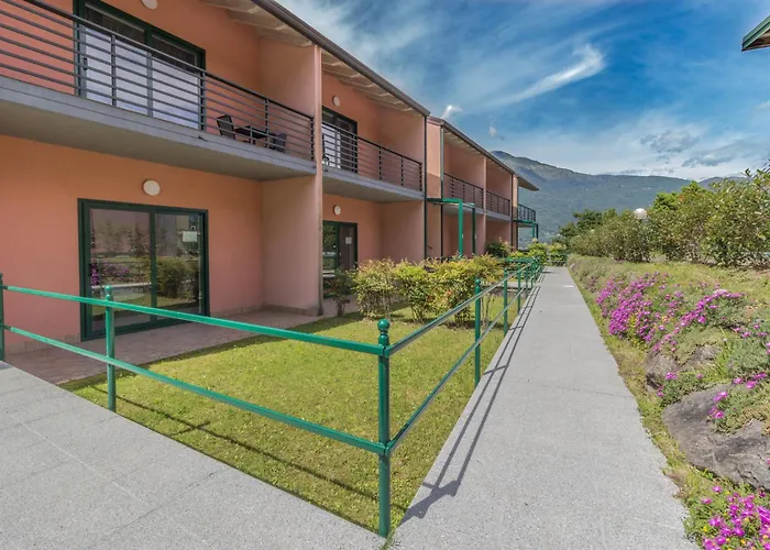 Brezza Del Lario Monolocale Con Giardino 03-04-07-08 *