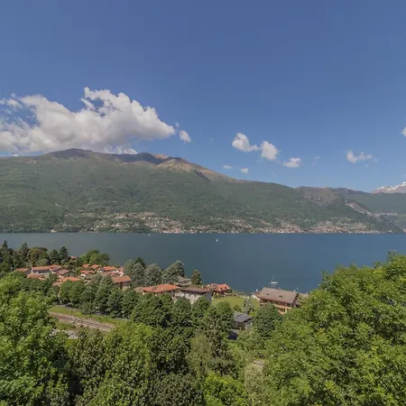 Appartamento Brezza Del Lario Monolocale Con Giardino By Varenna Holidays *